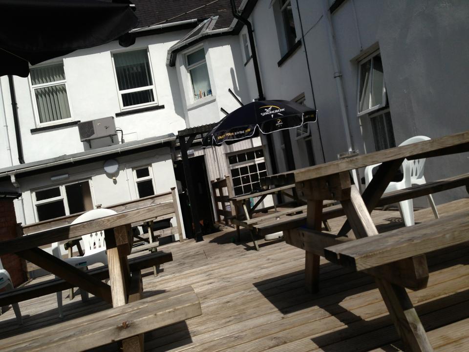Coach & Horses Bed and Breakfast Tredegar Exterior foto