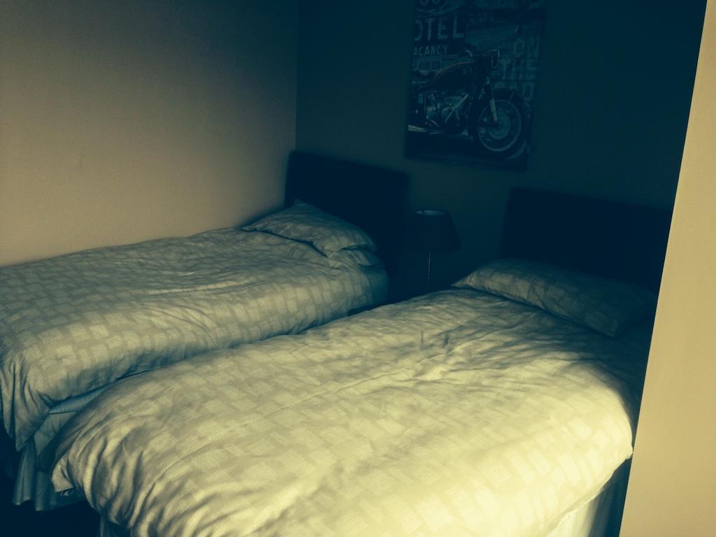 Coach & Horses Bed and Breakfast Tredegar Exterior foto