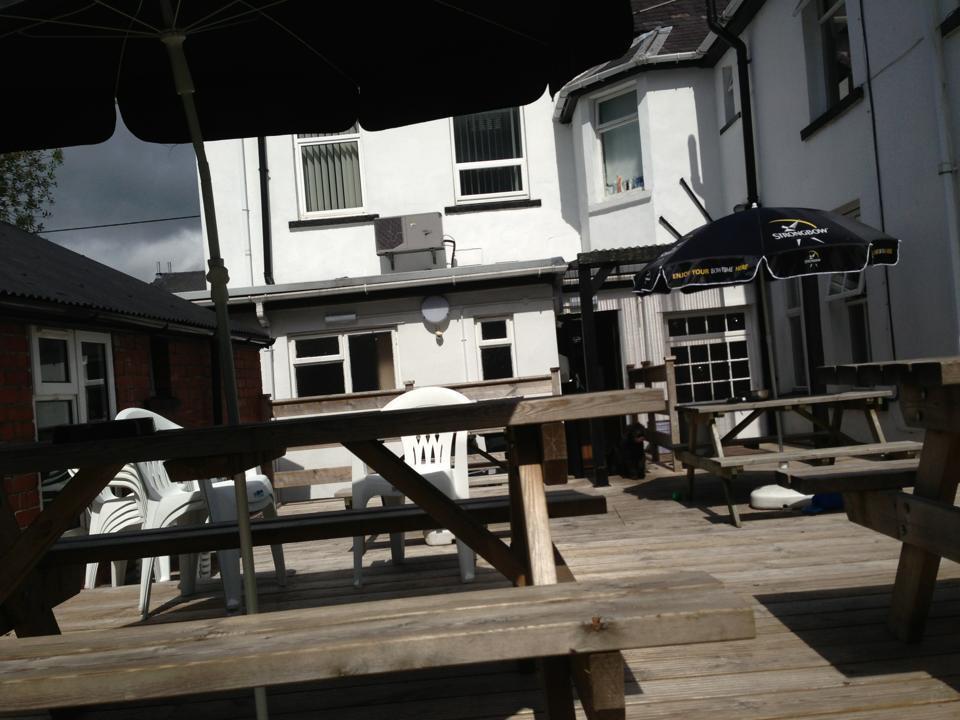 Coach & Horses Bed and Breakfast Tredegar Exterior foto